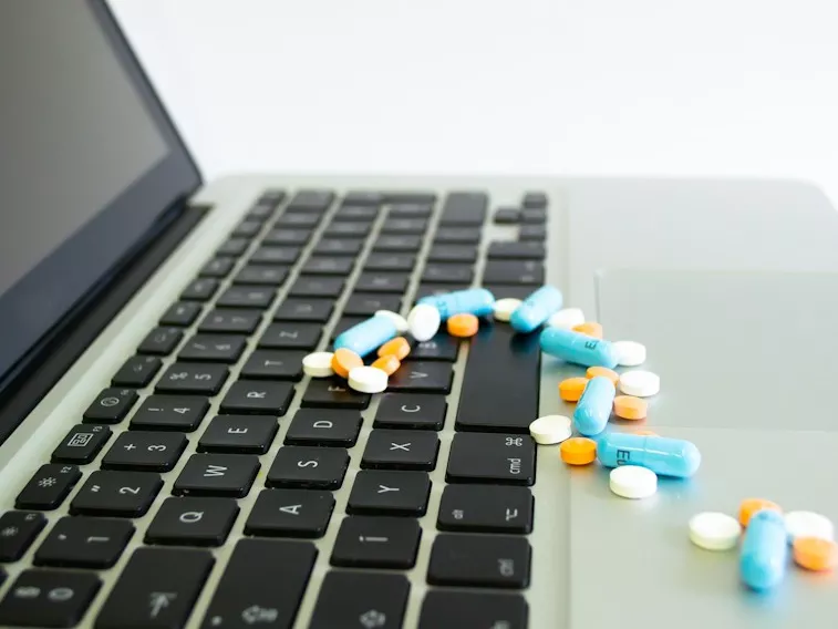 Lehetőségek és veszélyek az online értékesítésben