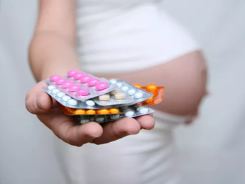A terhesség alatti antidepresszív kezelés hatása a gyermek asztmakockázatára
