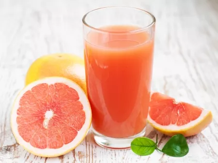 Grapefruit-gyógyszer interakciókra figyelmeztet az FDA