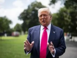 Fenyegetőzve követel gyógyszerárcsökkentést Donald Trump a gyártóktól