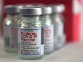 A Moderna szerint sikeres a kombinált influenza-koronavírus vakcinája
