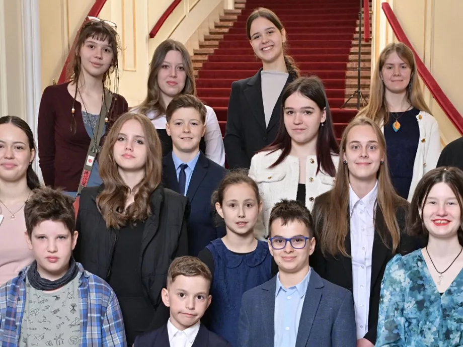 Díjazták a legjobb természettudományos meséket a 2024-es Richter TETT-mesepályázat díjátadóján