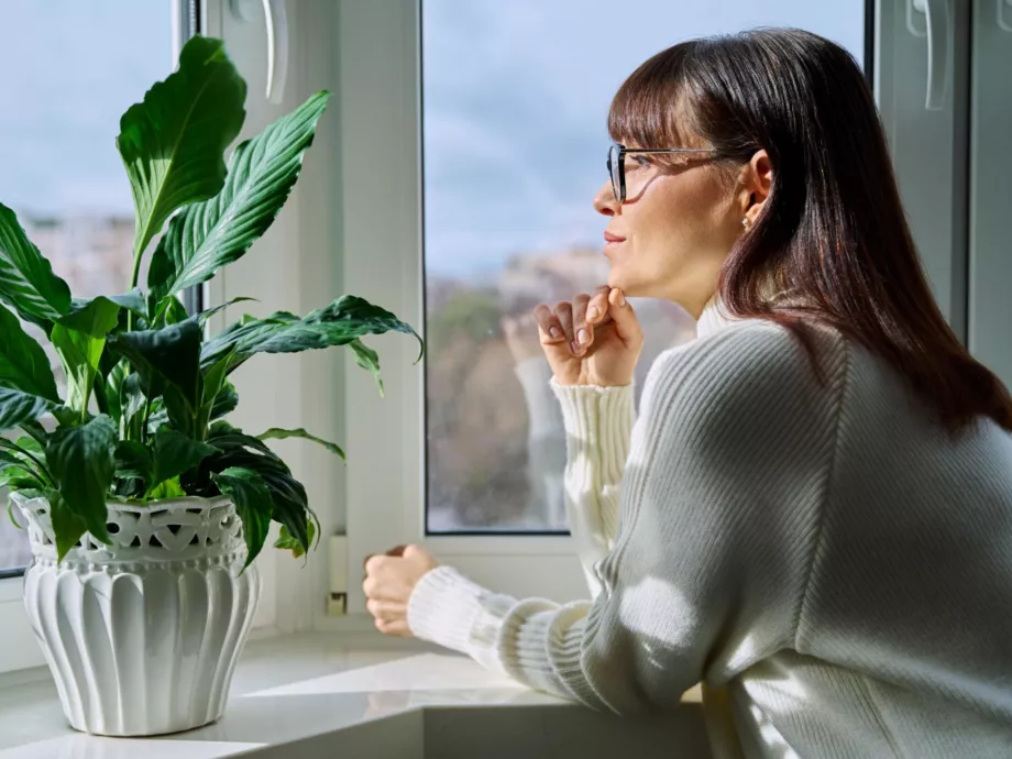 Pubertáskor, terhesség, menopauza: hogyan befolyásolják a hormonális változások a szemet?