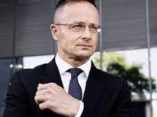 Szijjártó: 10 év alatt duplájára nőtt a magyar gyógyszeripar teljesítménye (Bővítve: a Novartis)